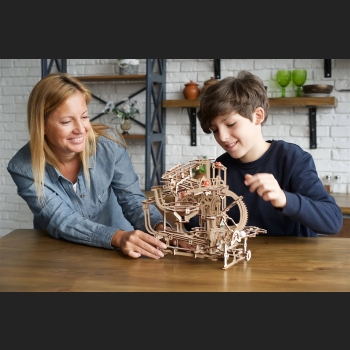 Marble Run Wciągnik Stopniowy - UGEARS